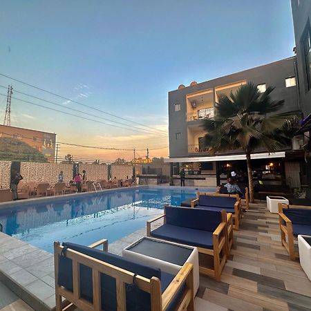 Apartments Plaza Hotel Kololi Exterior photo